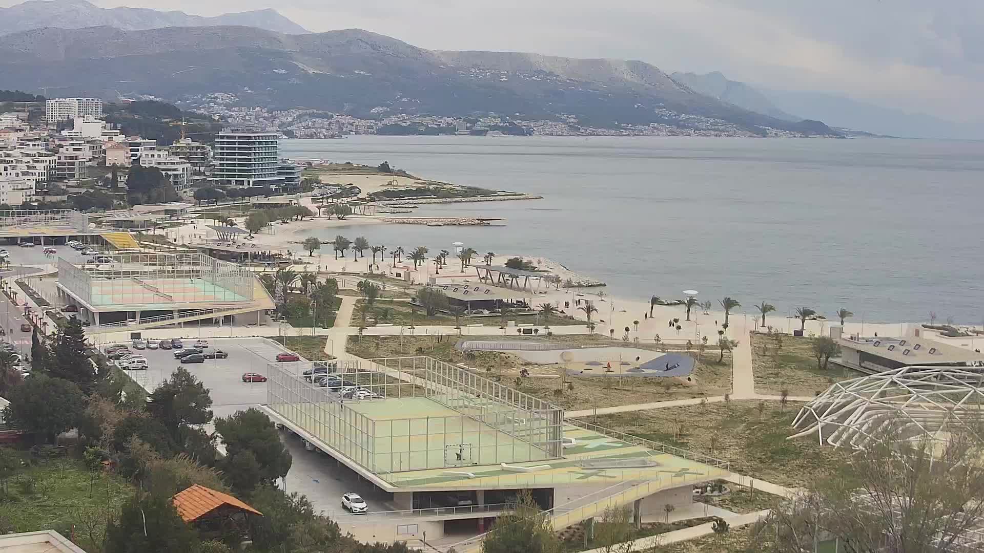 Plaža Žnjan in športni objekti – Split