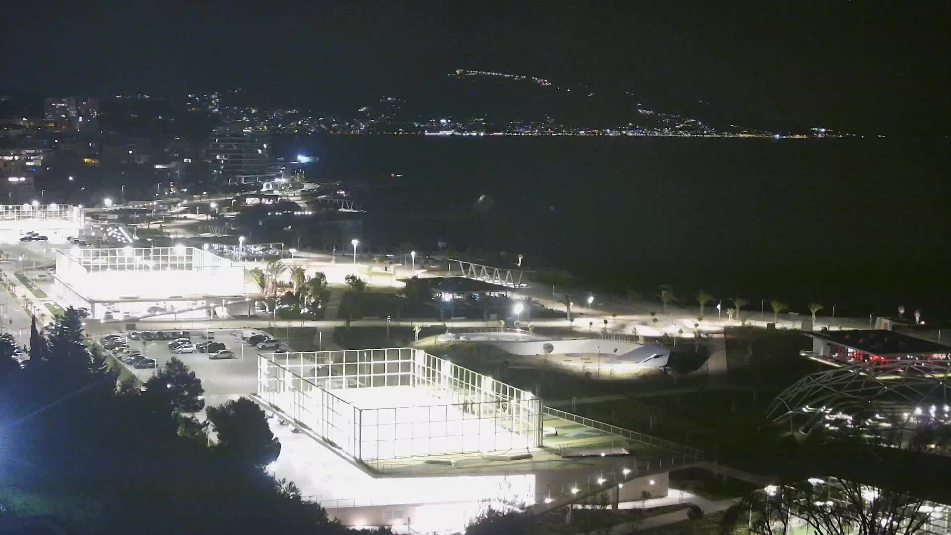 Plaža Žnjan in športni objekti – Split