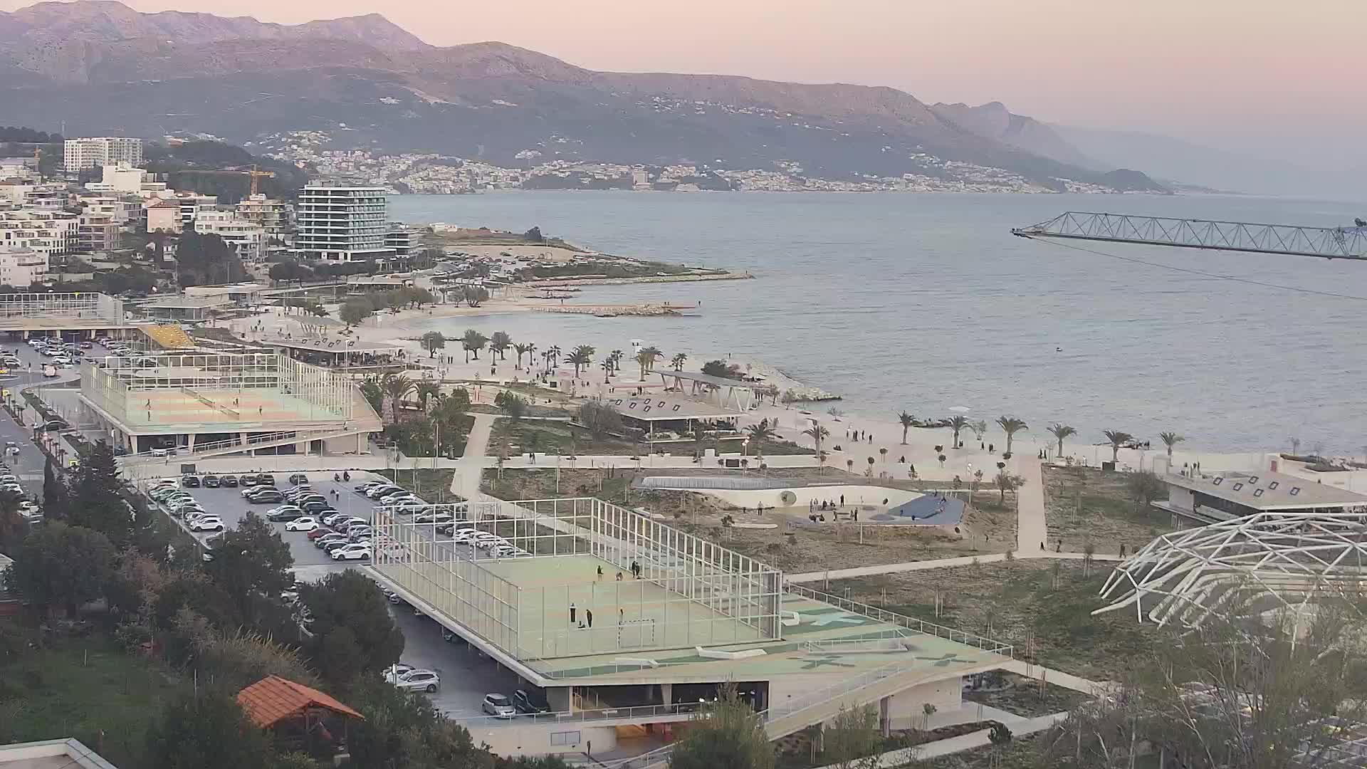 Playa Žnjan e instalaciones deportivas – Split