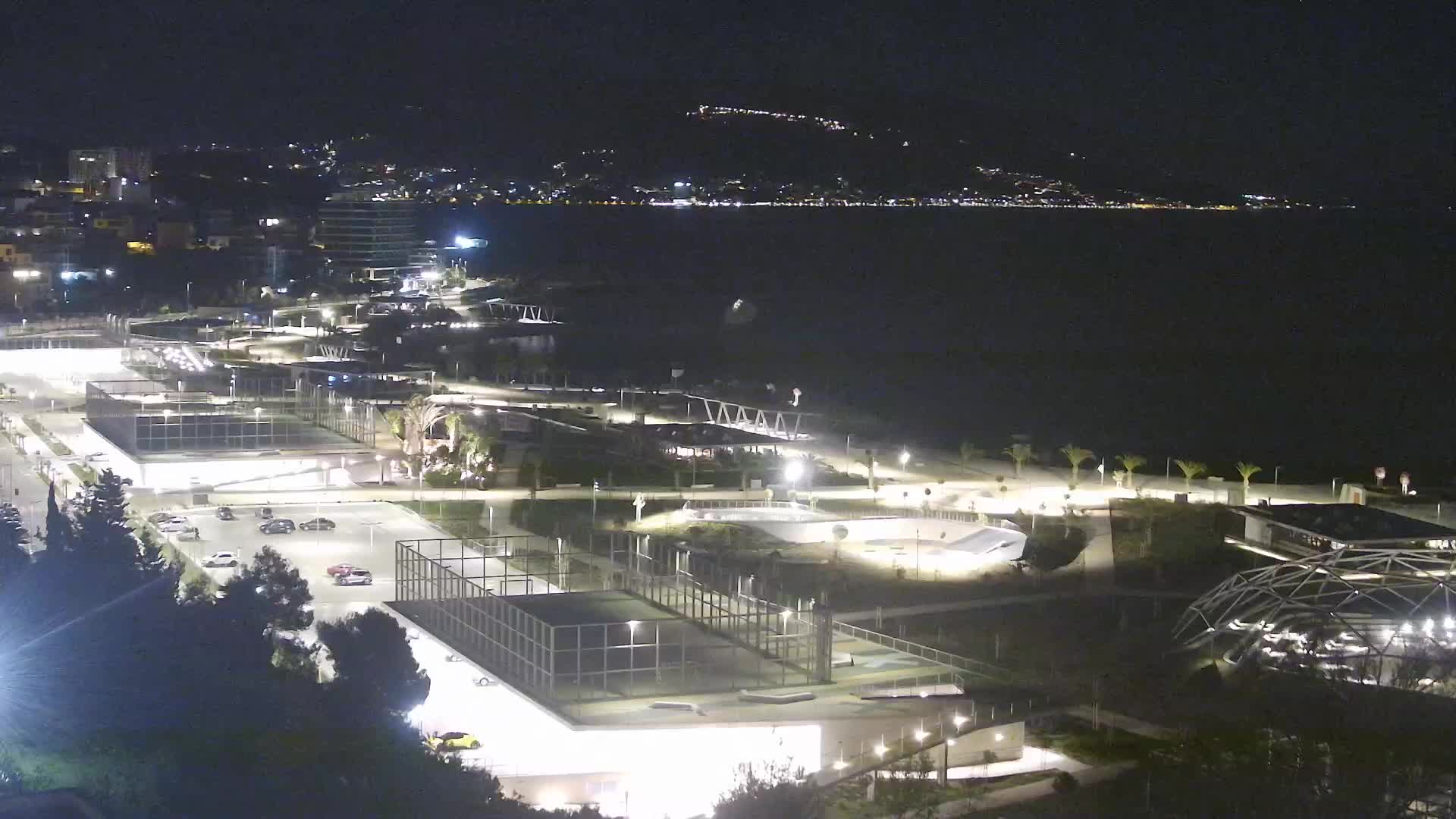 Plaža Žnjan in športni objekti – Split