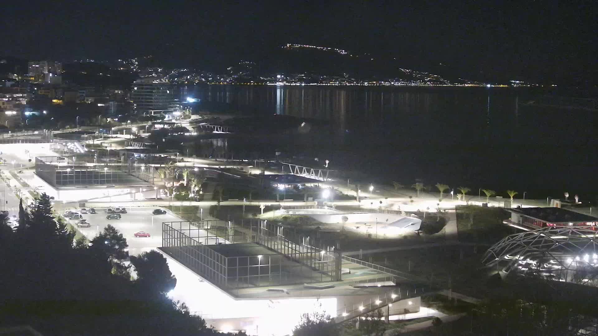 Playa Žnjan e instalaciones deportivas – Split