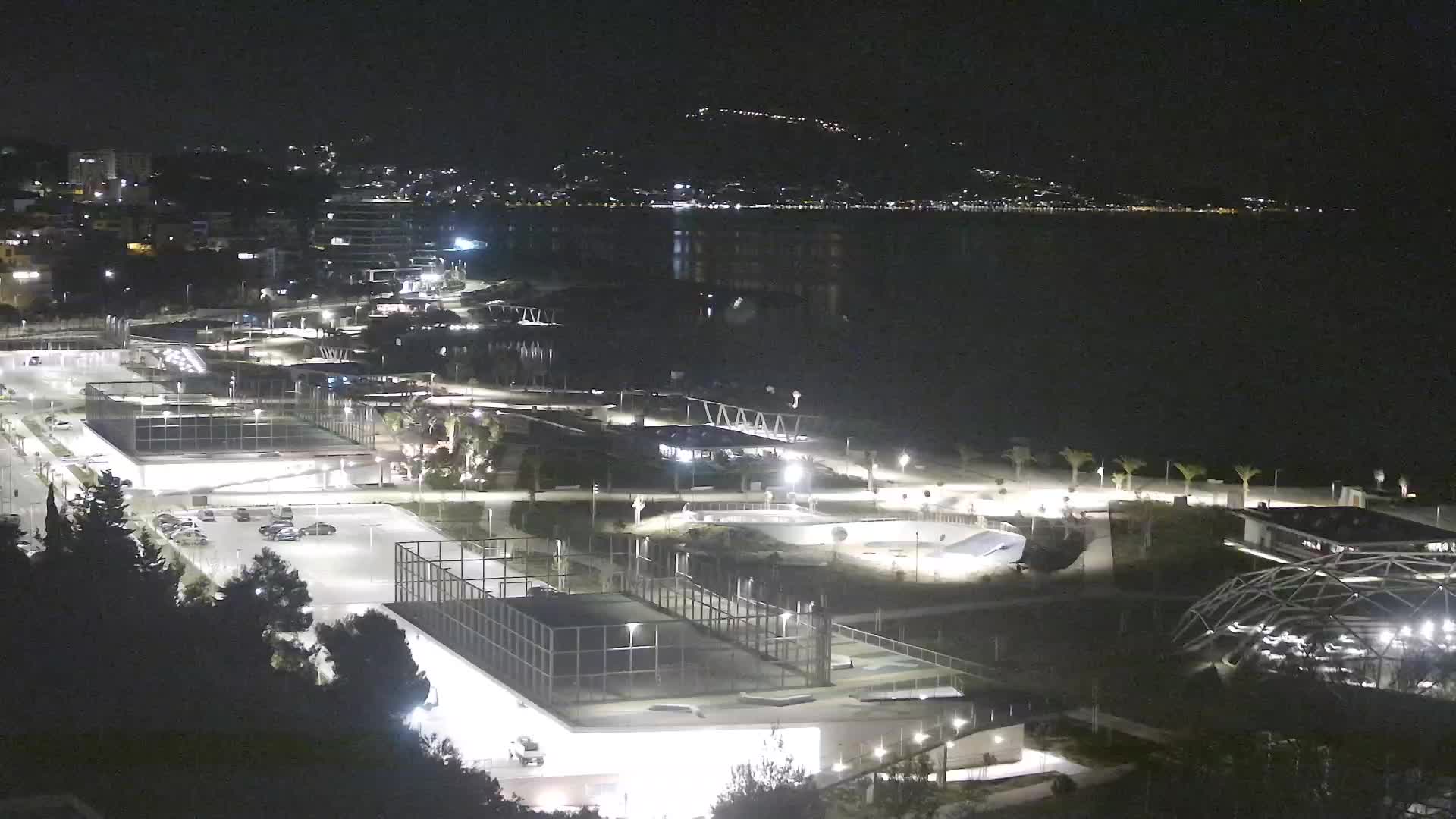 Playa Žnjan e instalaciones deportivas – Split