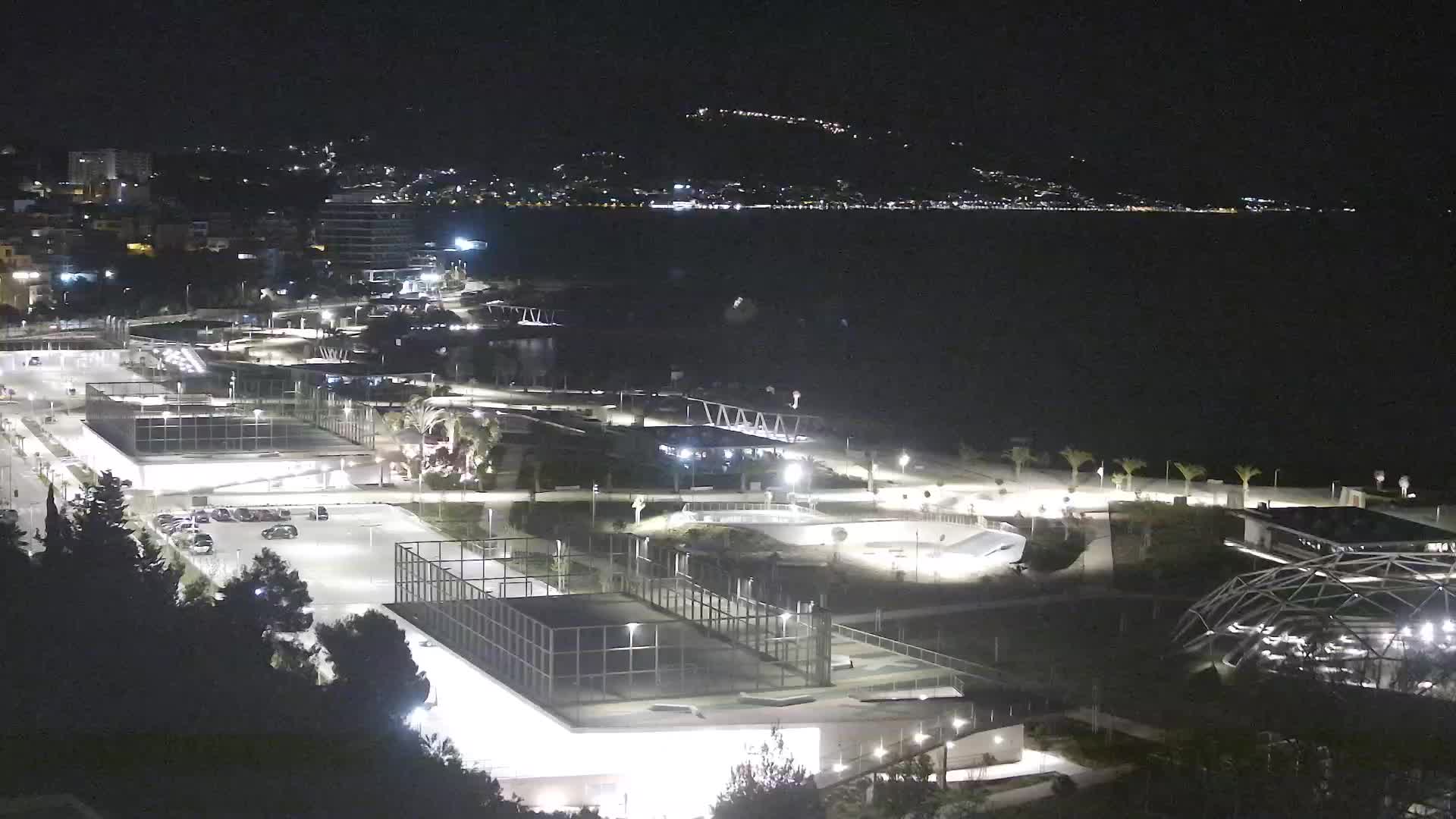 Plage Žnjan et installations sportives – Split