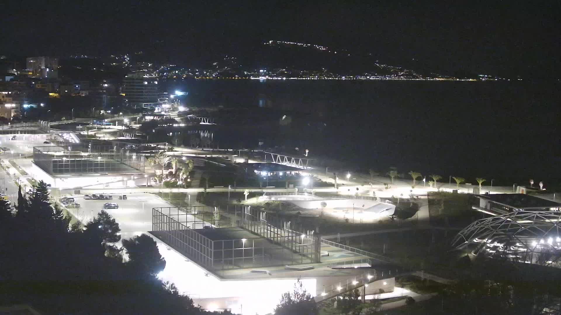 Plaža Žnjan in športni objekti – Split