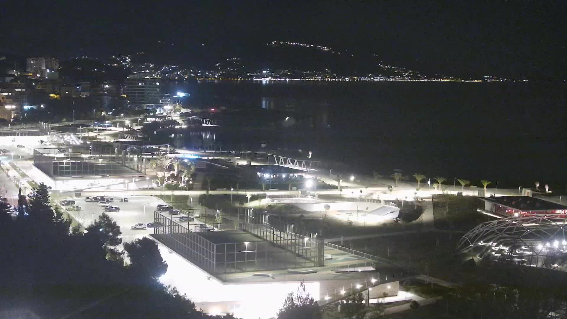 Plage Žnjan et installations sportives – Split