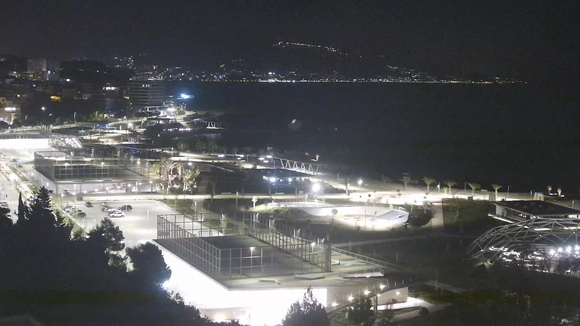 Plaža Žnjan in športni objekti – Split