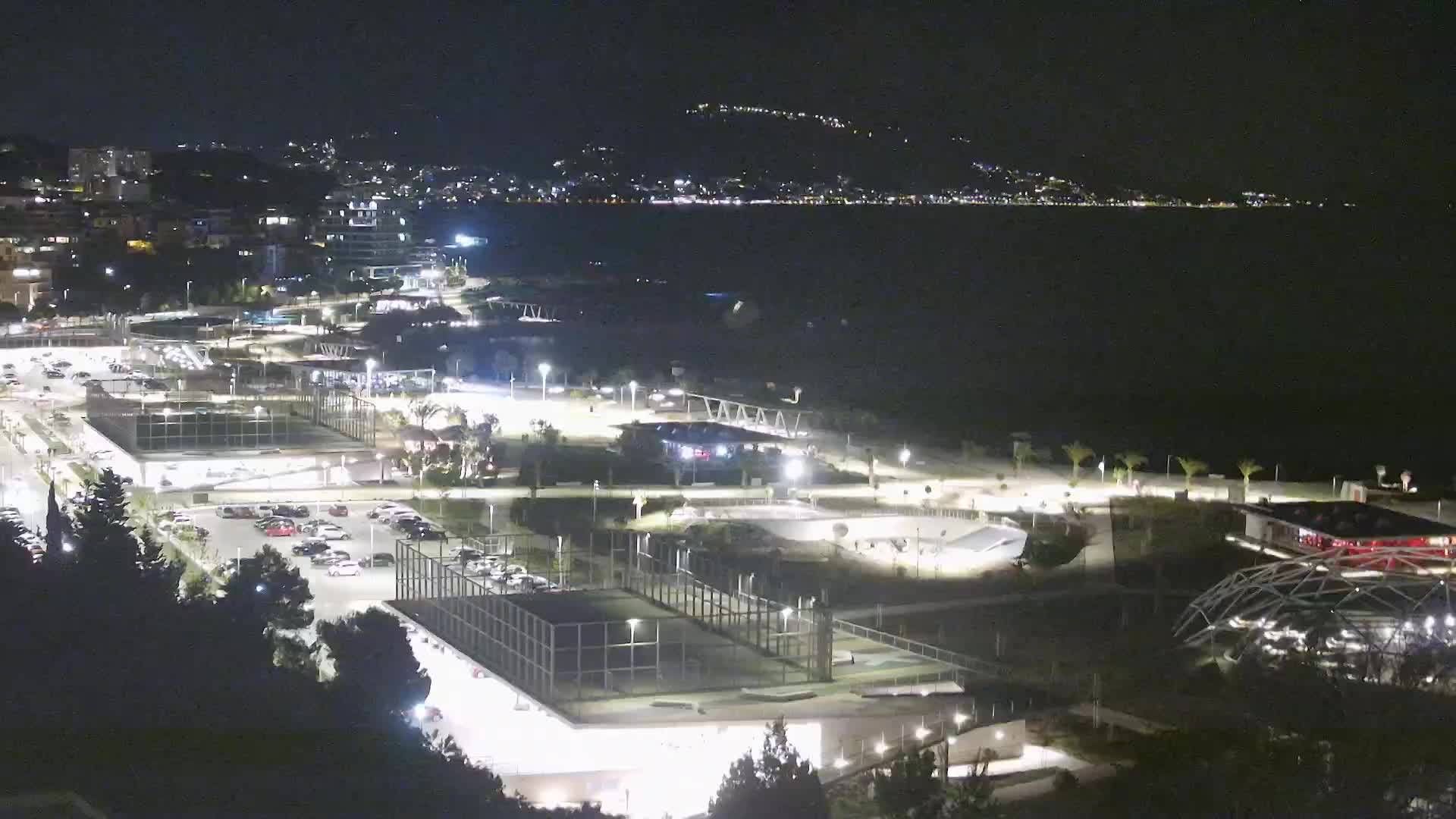 Plaža Žnjan in športni objekti – Split