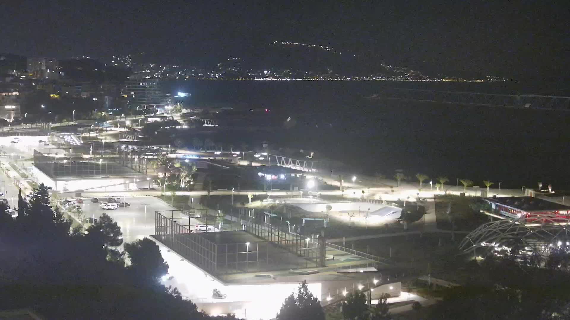 Plaža Žnjan in športni objekti – Split