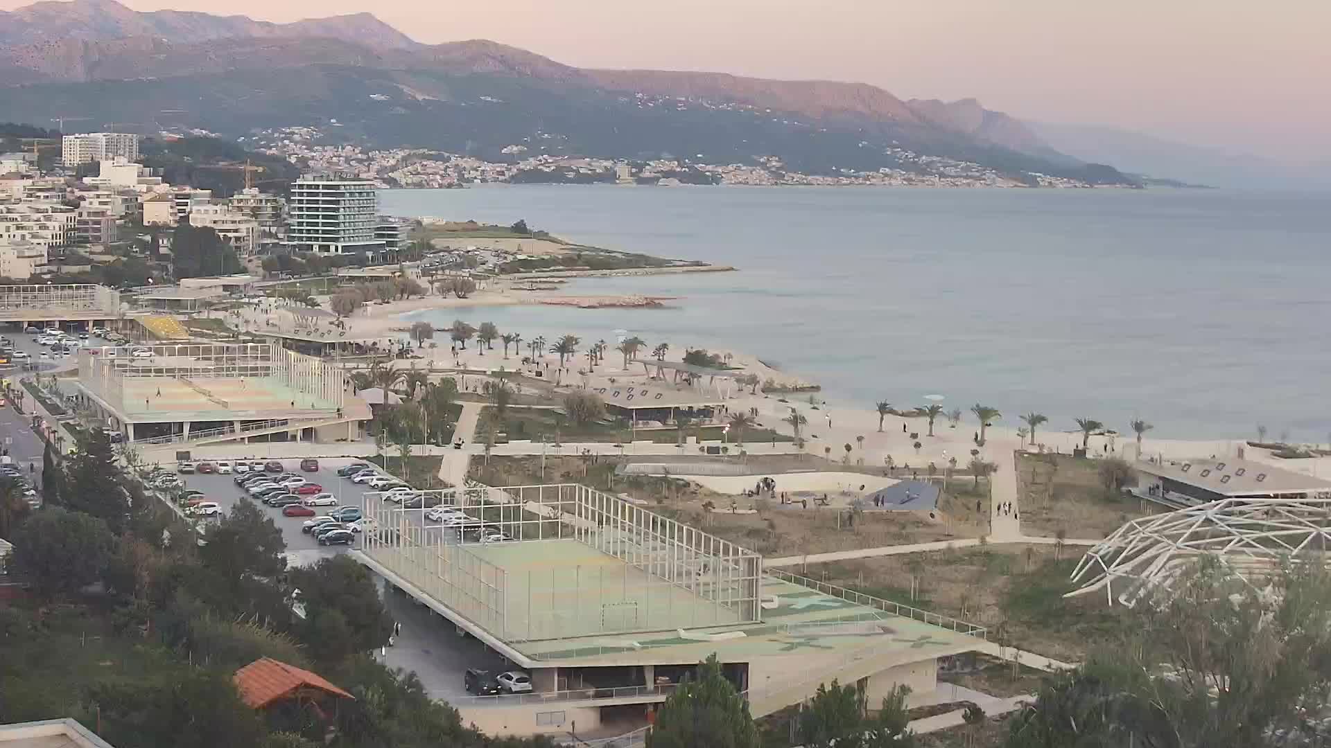 Playa Žnjan e instalaciones deportivas – Split