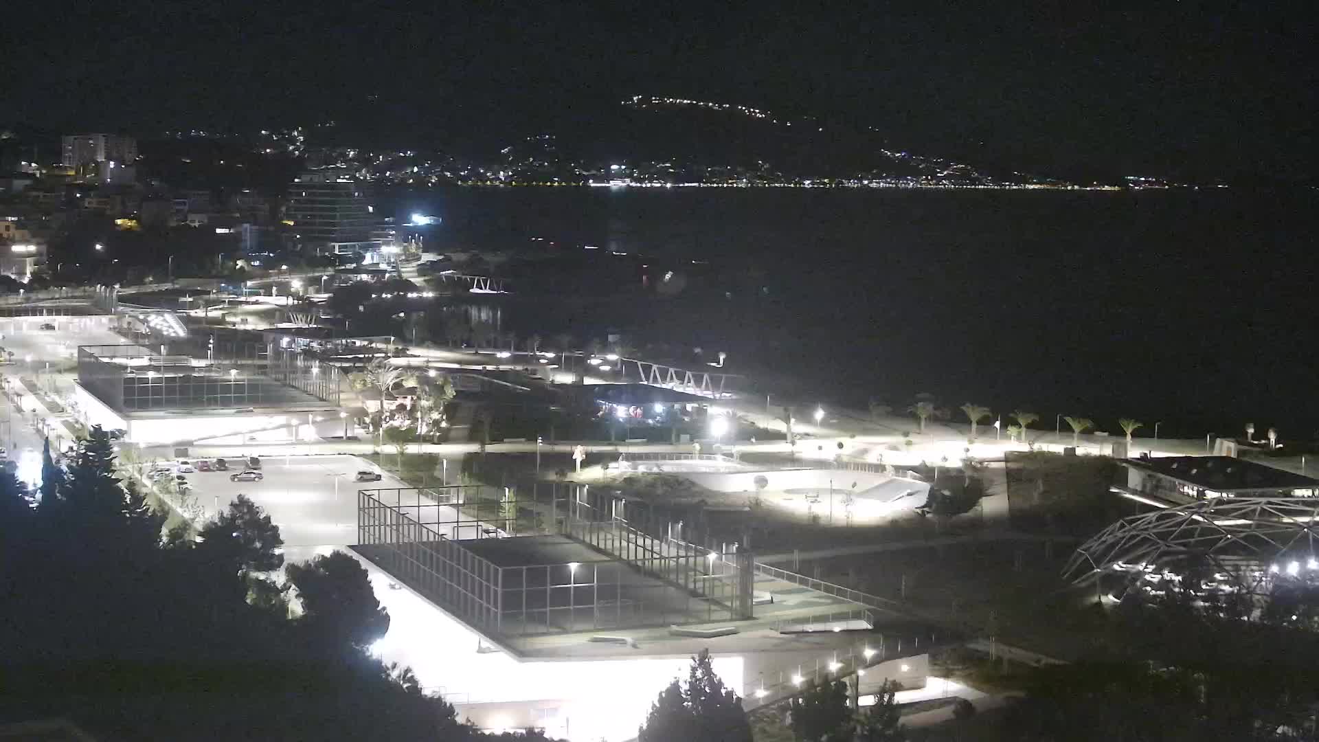 Playa Žnjan e instalaciones deportivas – Split