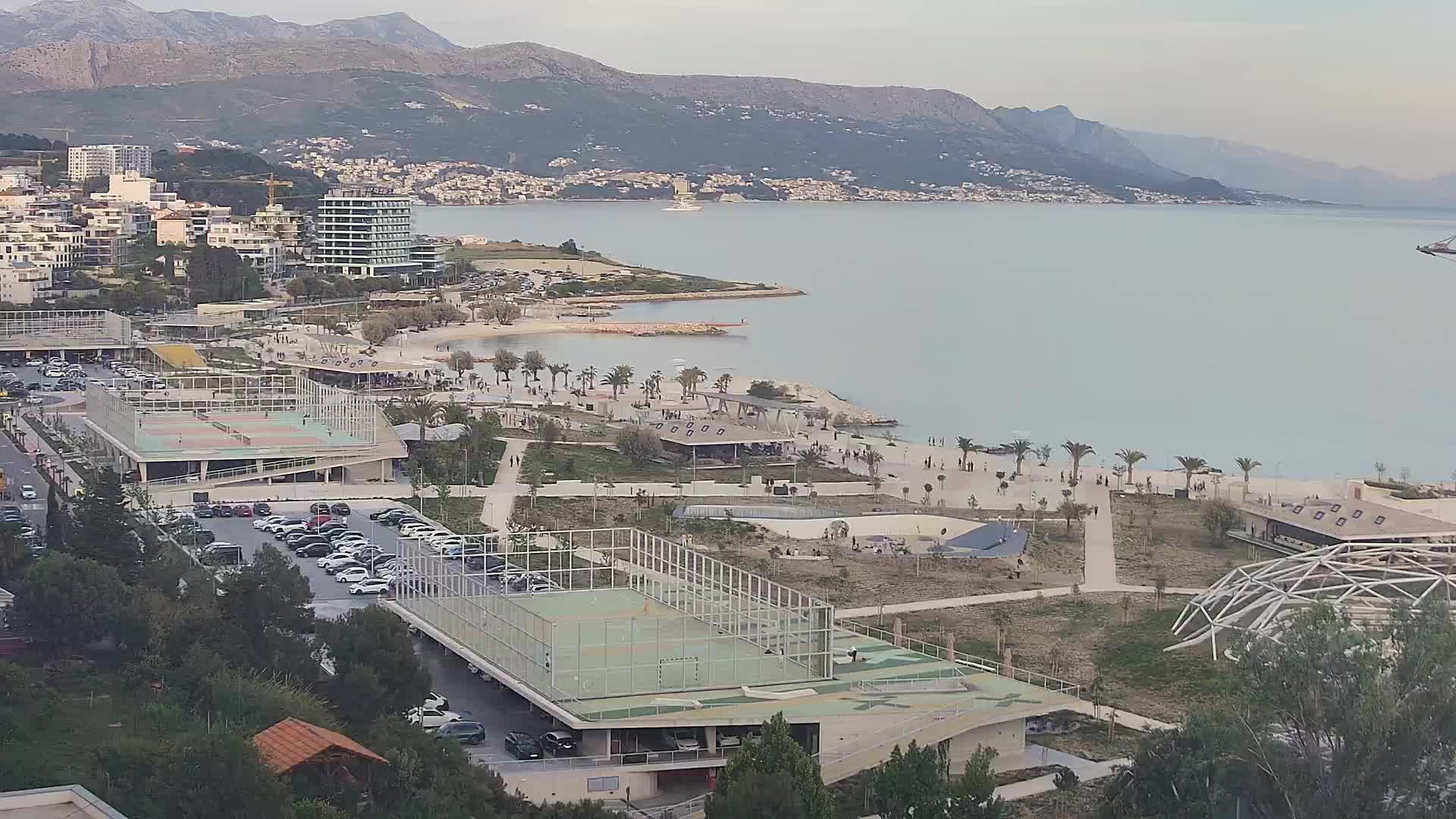 Plage Žnjan et installations sportives – Split