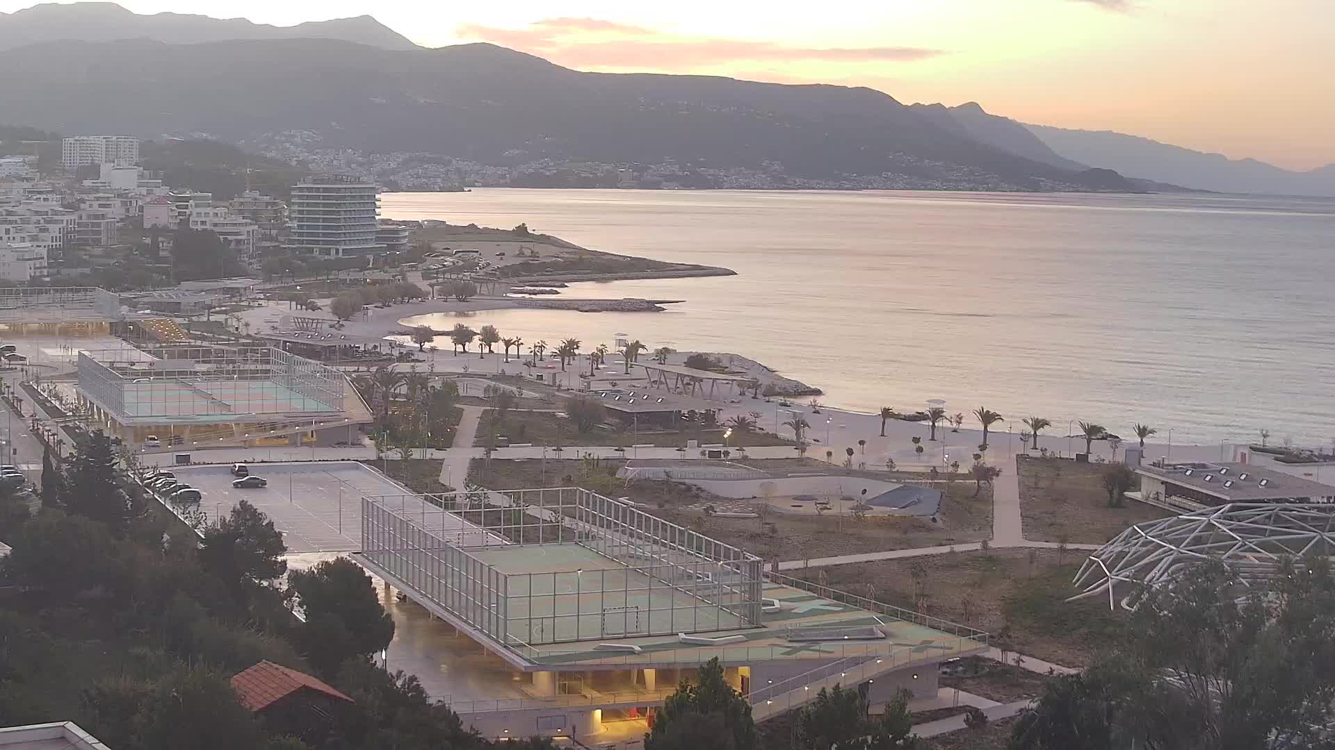 Playa Žnjan e instalaciones deportivas – Split