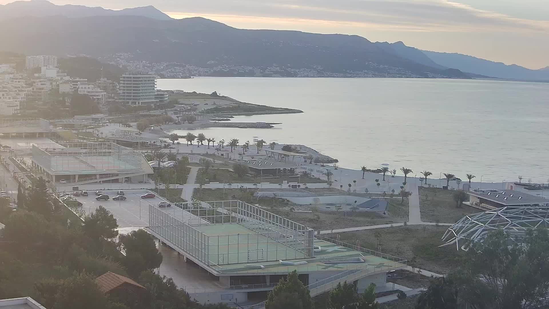 Plaža Žnjan in športni objekti – Split