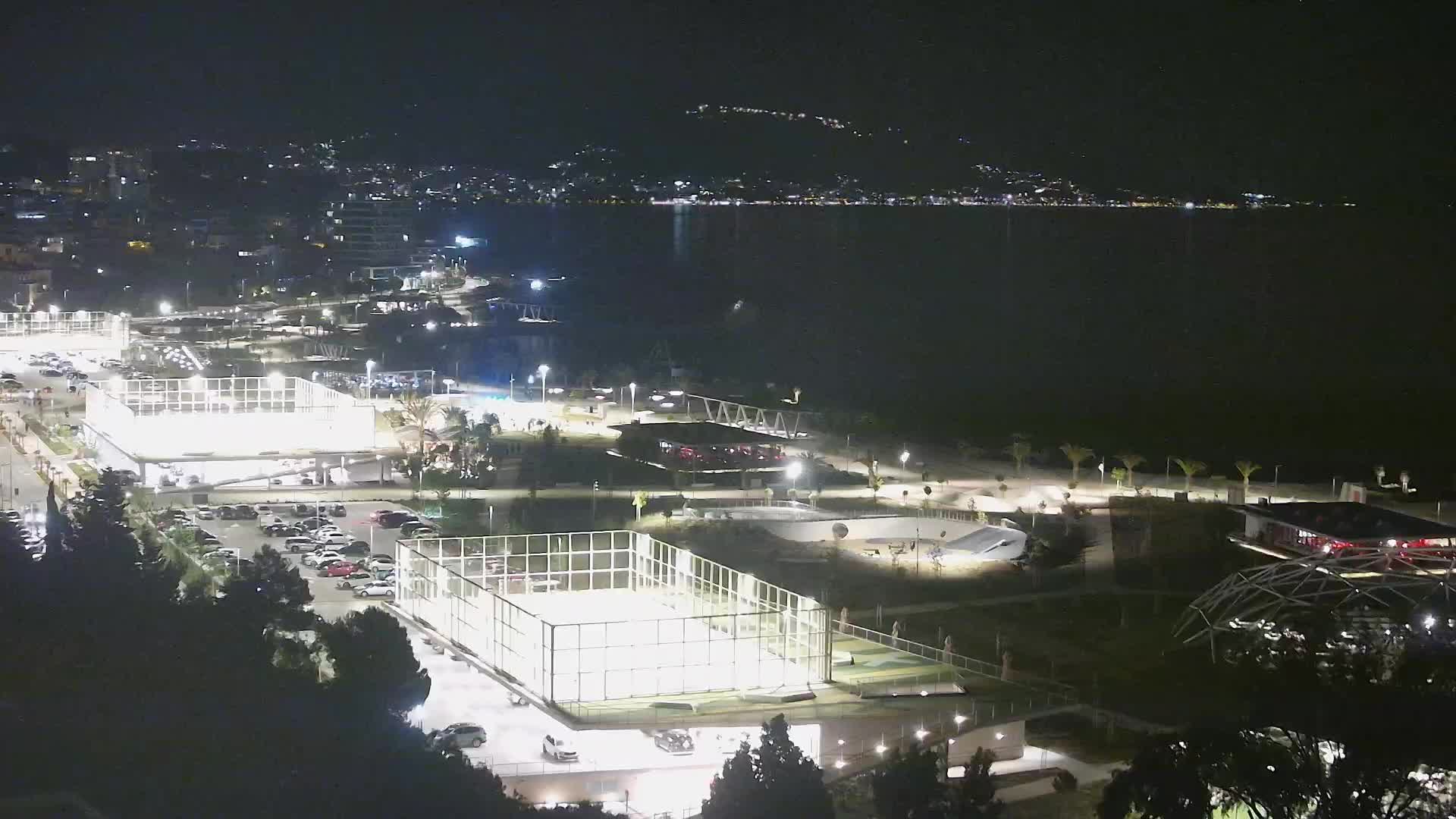 Playa Žnjan e instalaciones deportivas – Split