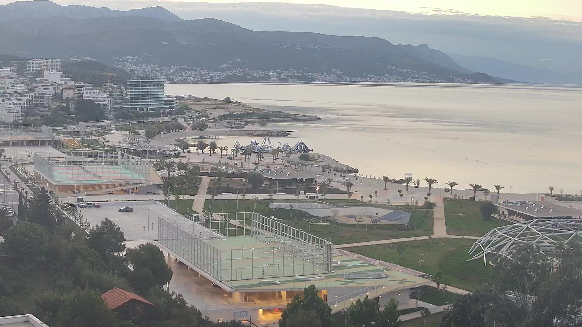 Playa Žnjan e instalaciones deportivas – Split