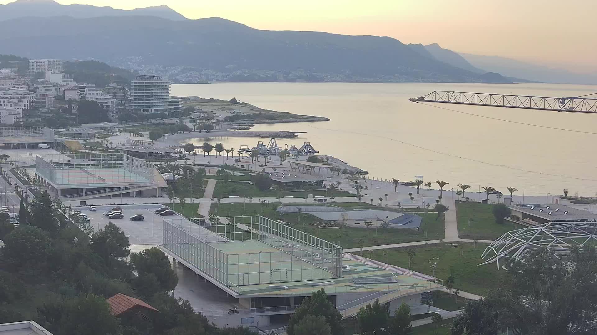 Plaža Žnjan in športni objekti – Split