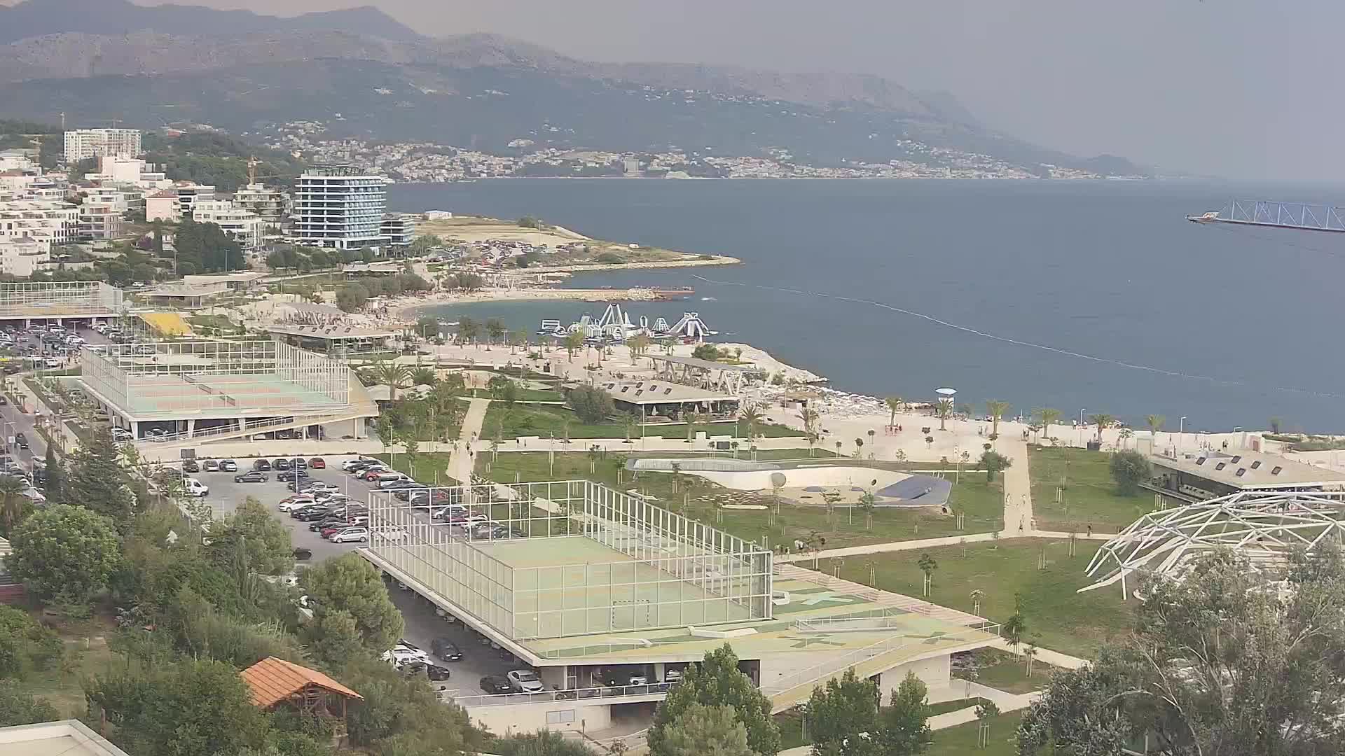 Plaža Žnjan in športni objekti – Split