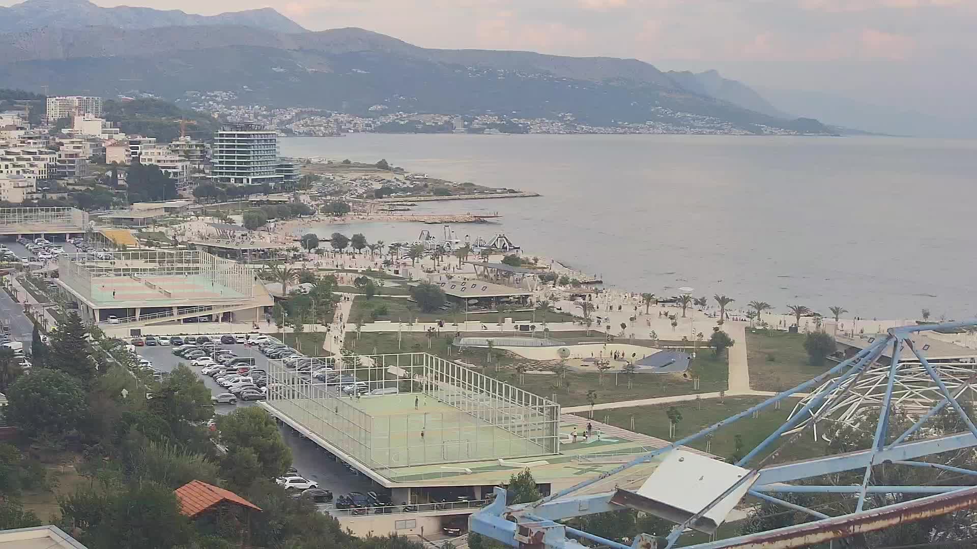 Plaža Žnjan in športni objekti – Split