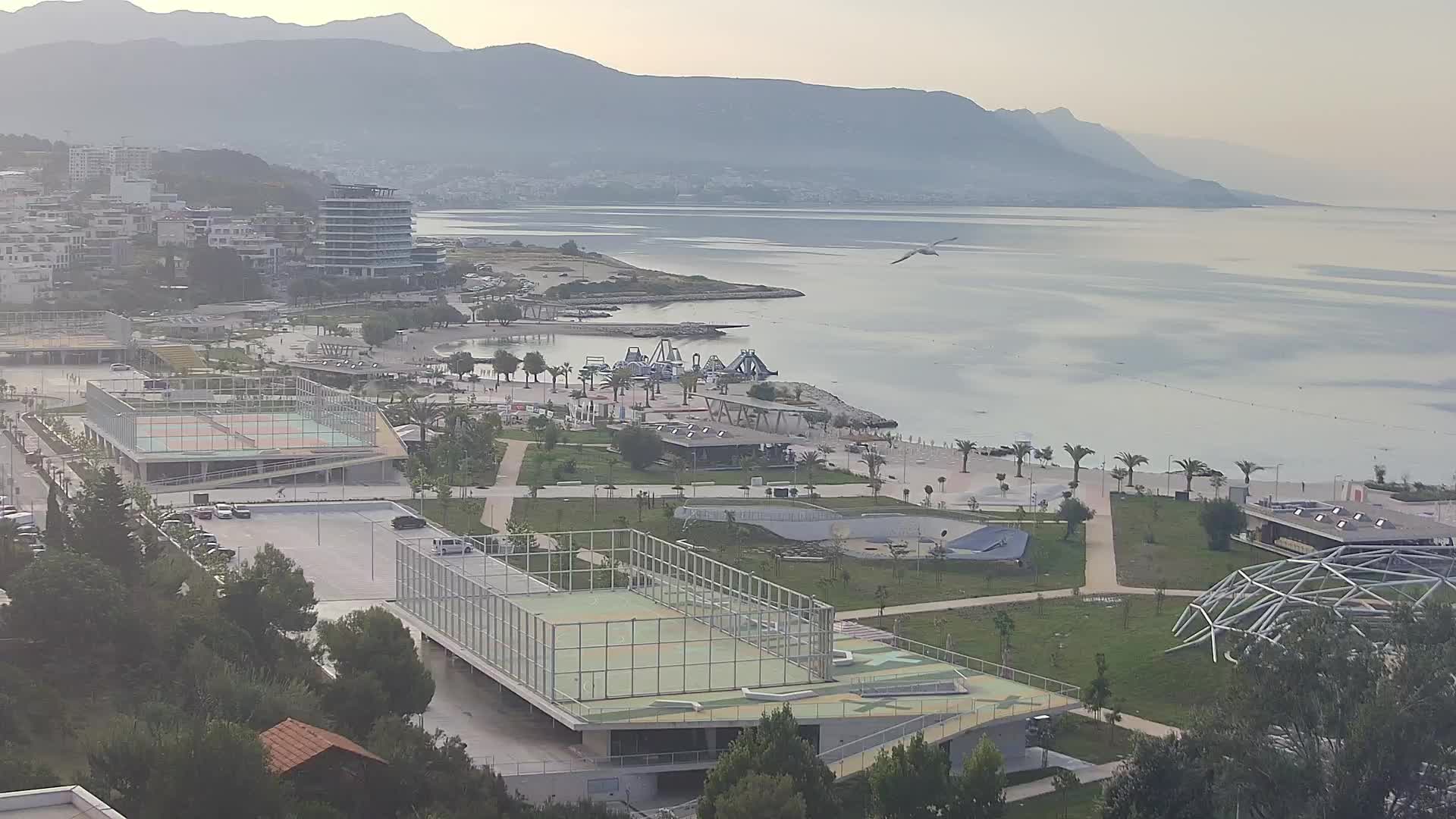 Playa Žnjan e instalaciones deportivas – Split