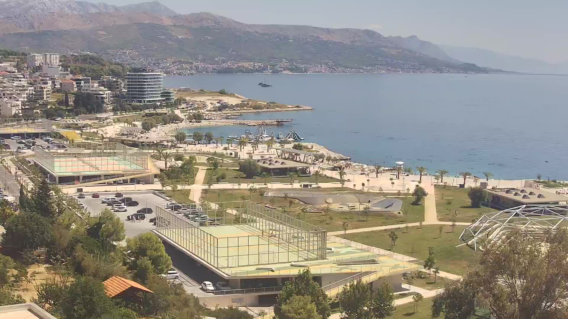 Plaža Žnjan in športni objekti – Split