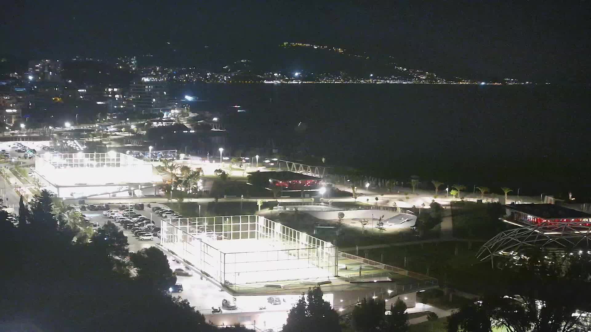 Playa Žnjan e instalaciones deportivas – Split
