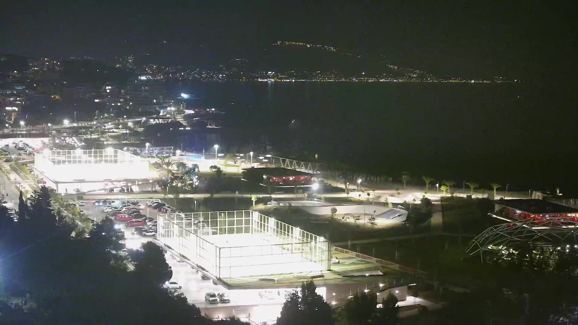 Playa Žnjan e instalaciones deportivas – Split
