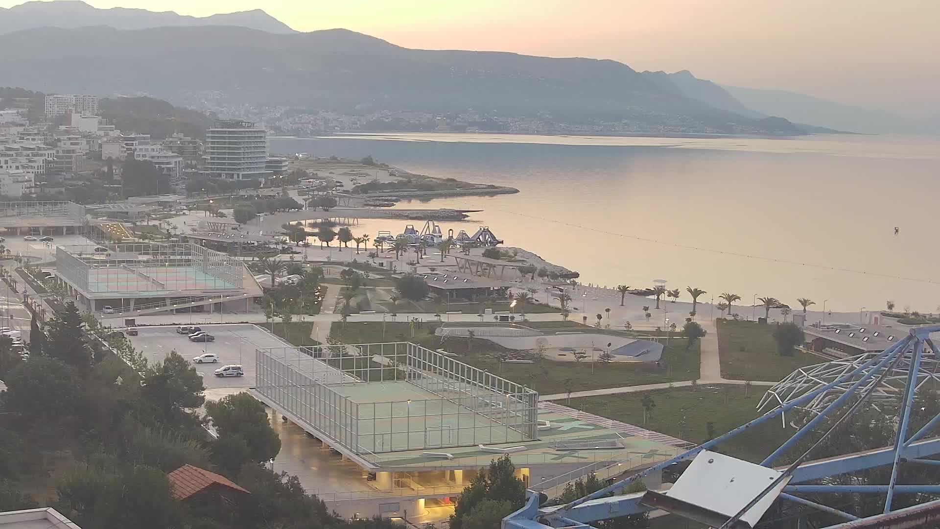 Plaža Žnjan in športni objekti – Split