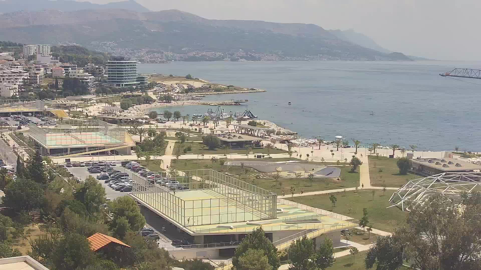 Plaža Žnjan in športni objekti – Split