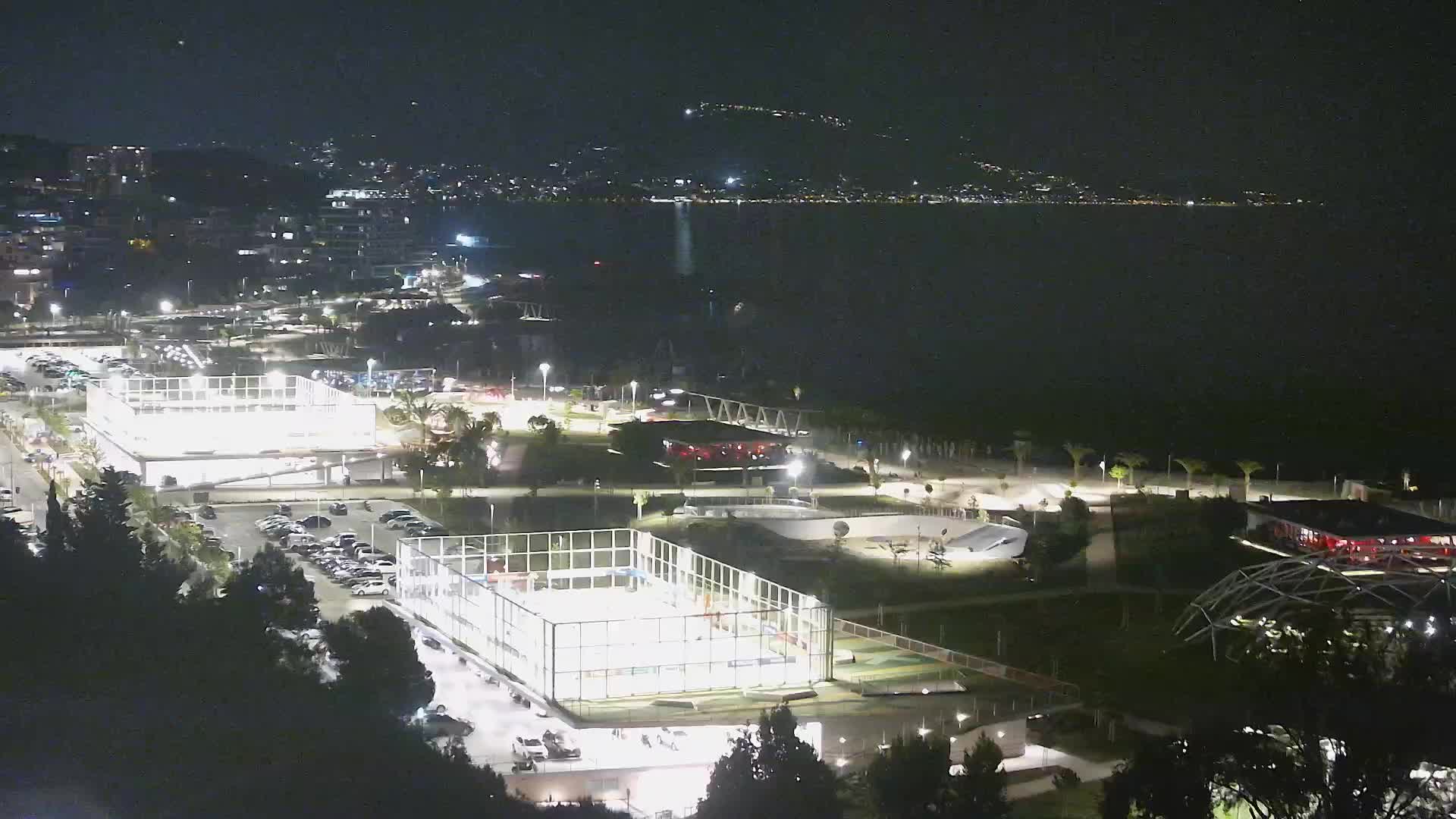 Playa Žnjan e instalaciones deportivas – Split