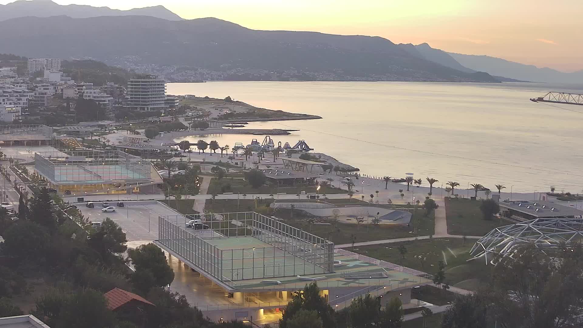 Plaža Žnjan in športni objekti – Split
