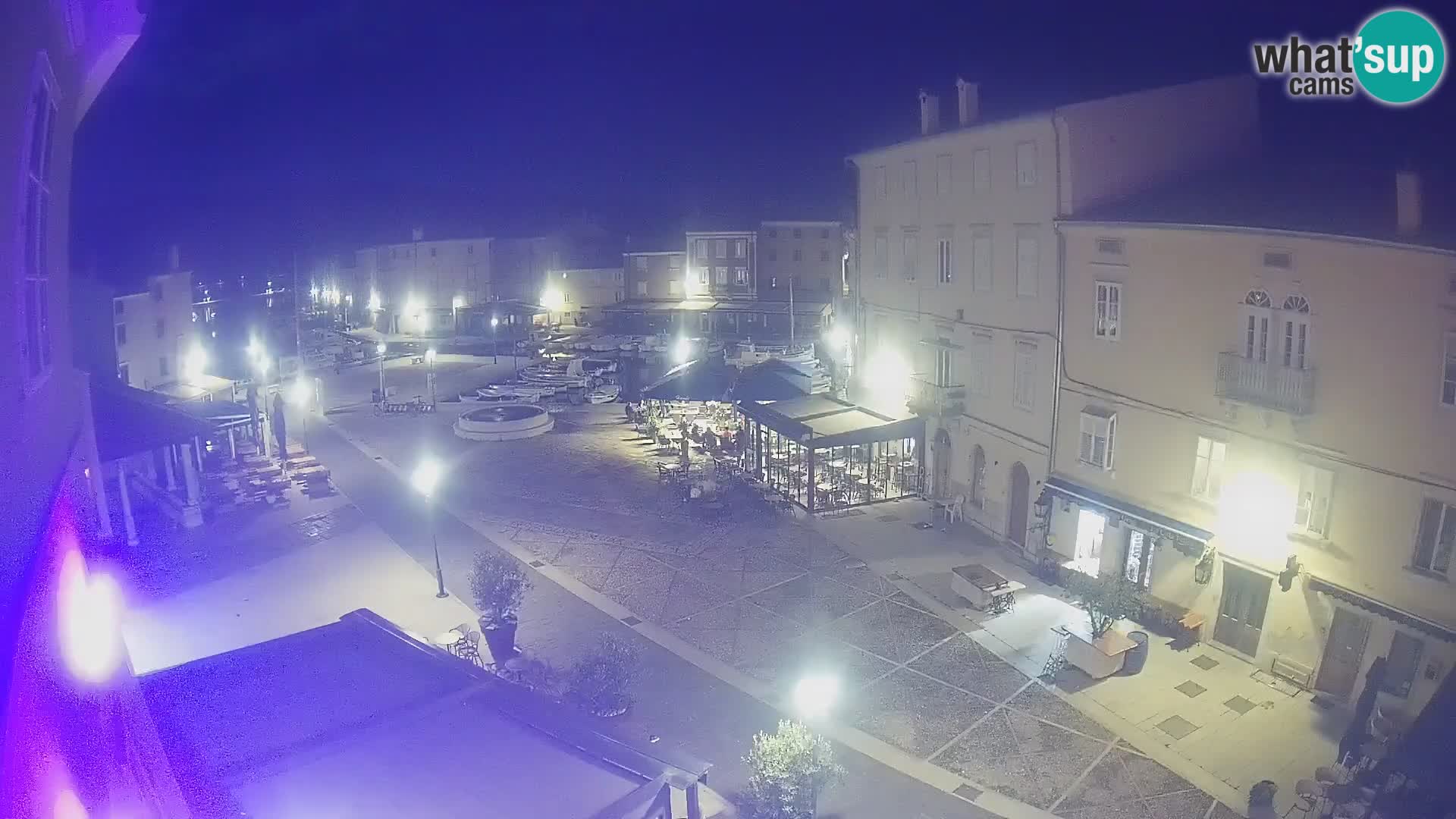 LIVE cam Cres city – main square and “mandrač” – Cres island – Croatia