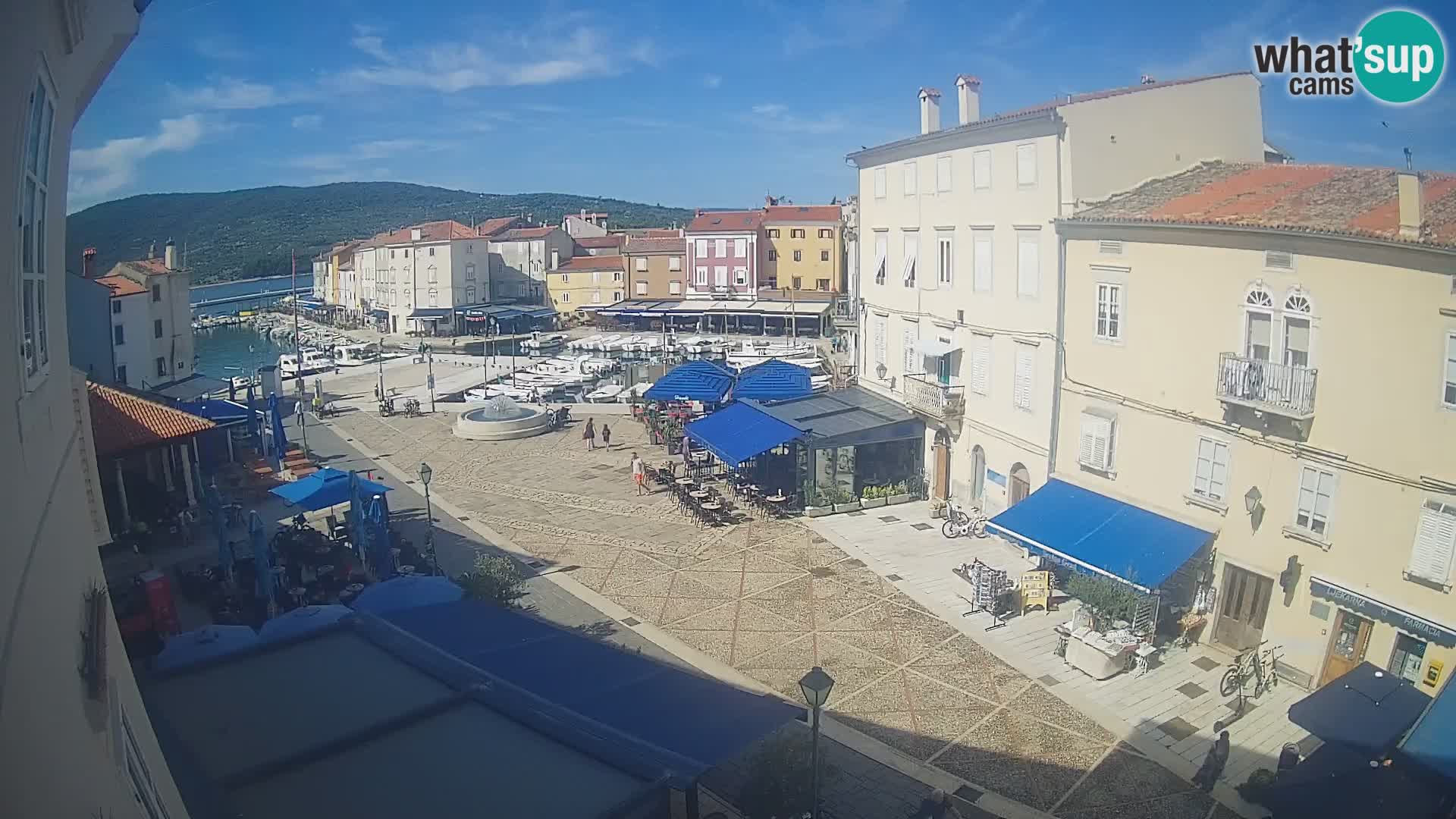 LIVE cam Cres città – piazza principale e “mandrač” – isola di Cherso – Croazia