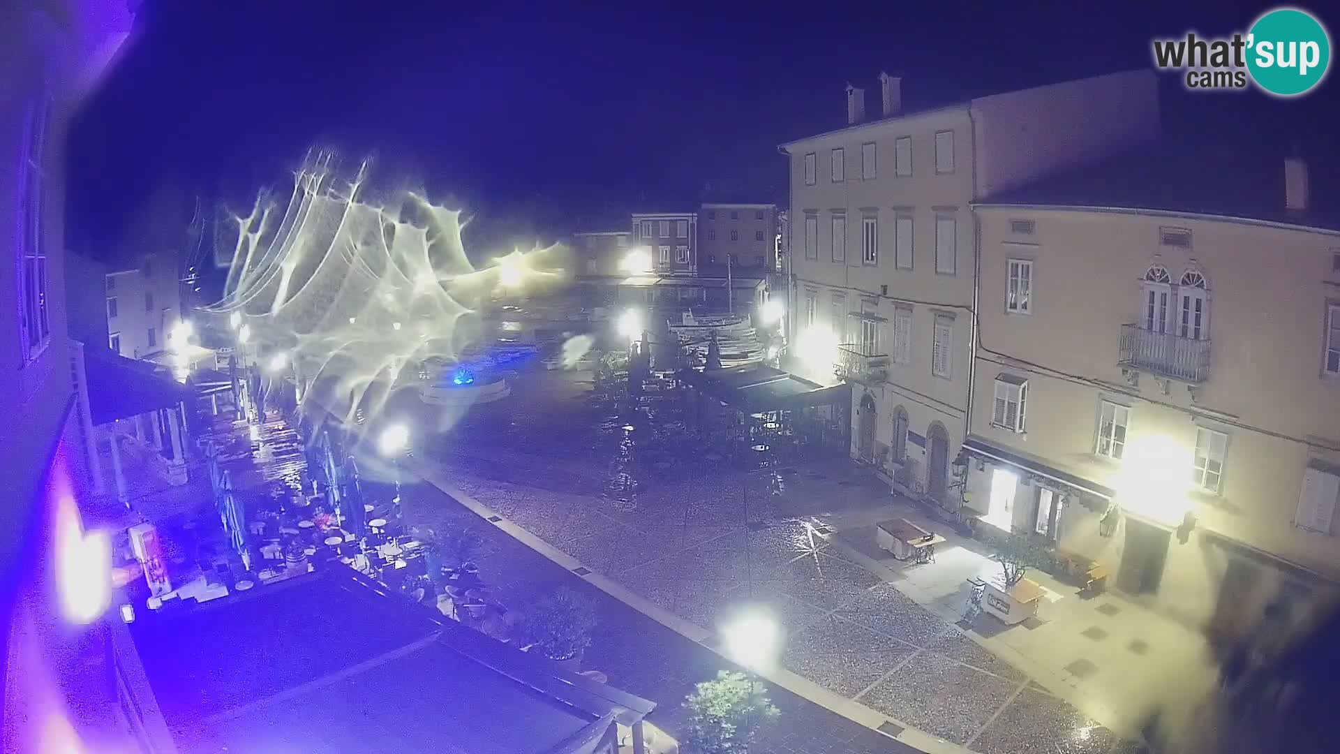 LIVE cam Cres città – piazza principale e “mandrač” – isola di Cherso – Croazia