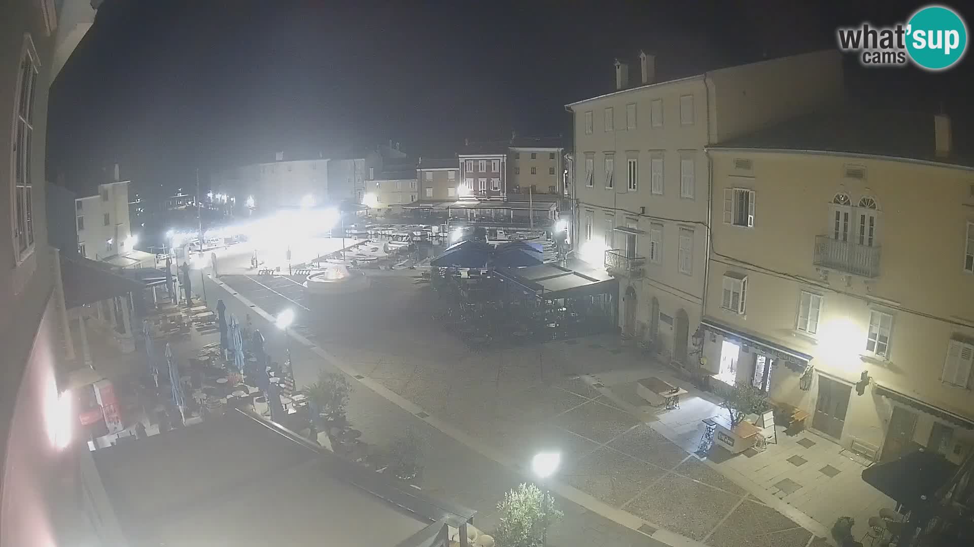 LIVE cam Cres città – piazza principale e “mandrač” – isola di Cherso – Croazia