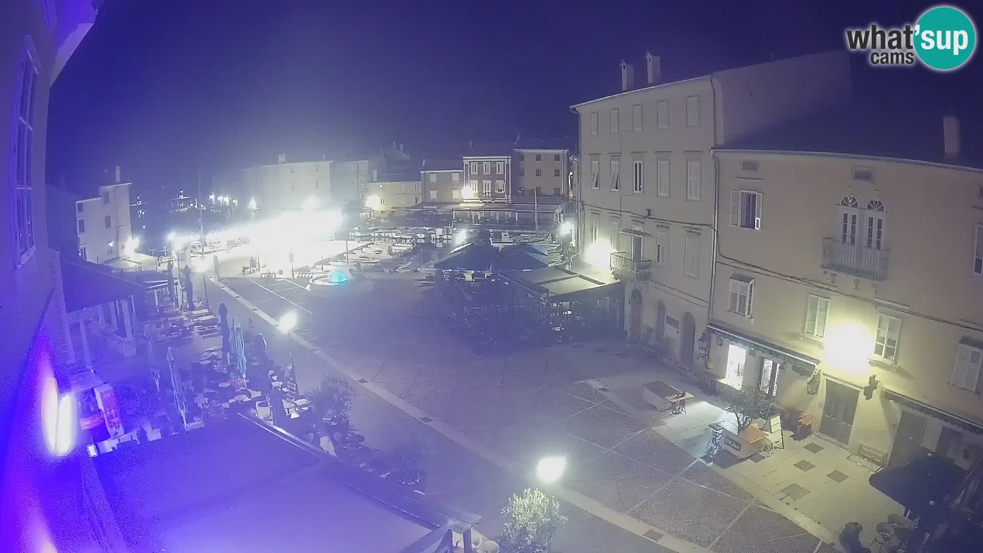 LIVE cam Cres città – piazza principale e “mandrač” – isola di Cherso – Croazia