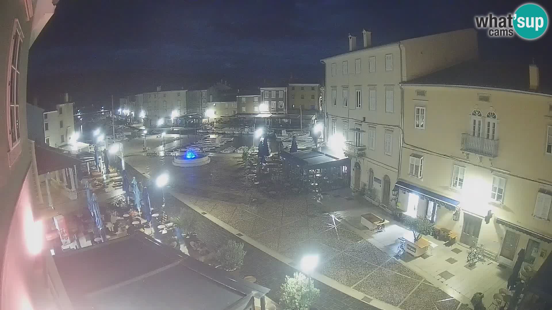 LIVE cam Cres città – piazza principale e “mandrač” – isola di Cherso – Croazia