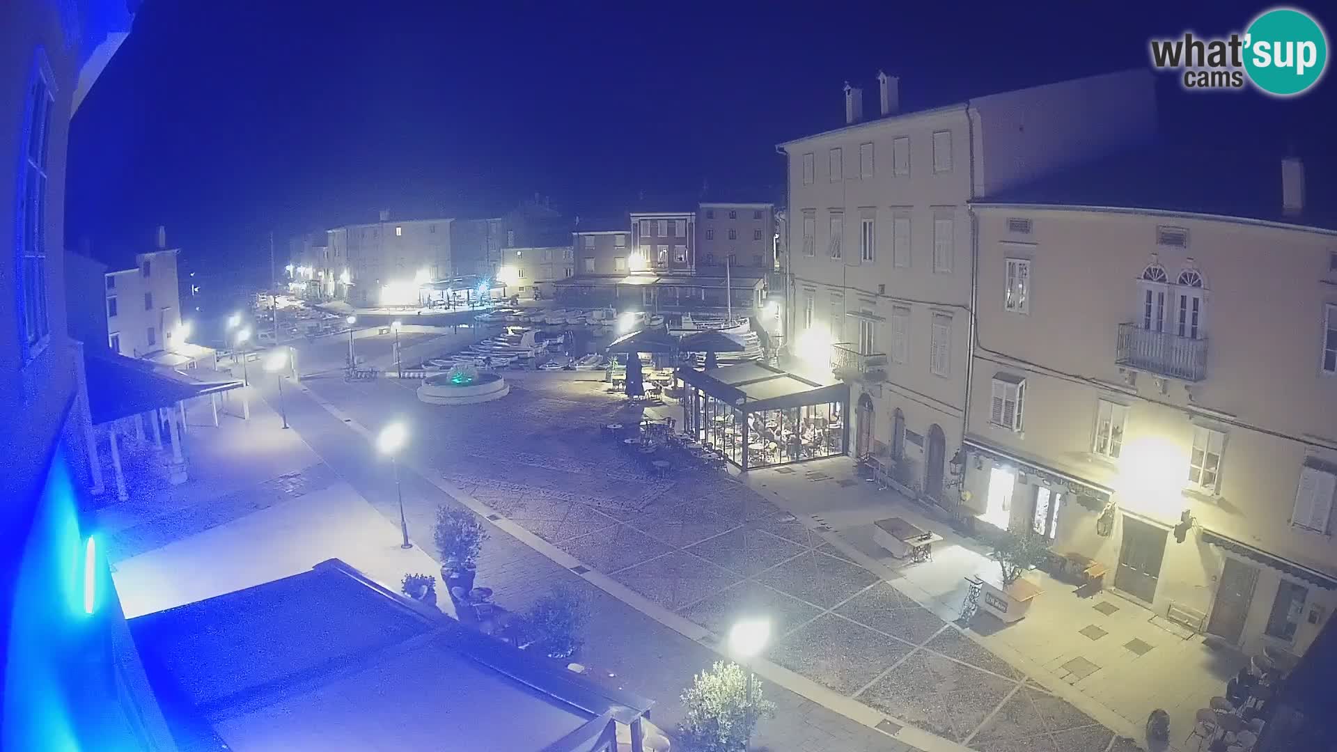 LIVE cam Cres città – piazza principale e “mandrač” – isola di Cherso – Croazia