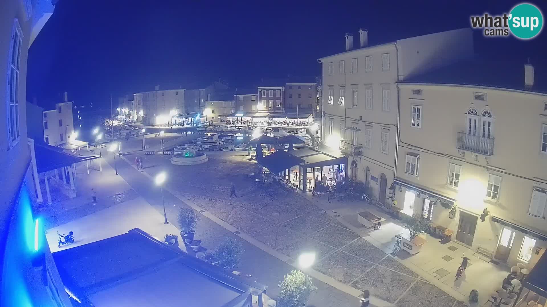 LIVE cam Cres city – main square and “mandrač” – Cres island – Croatia