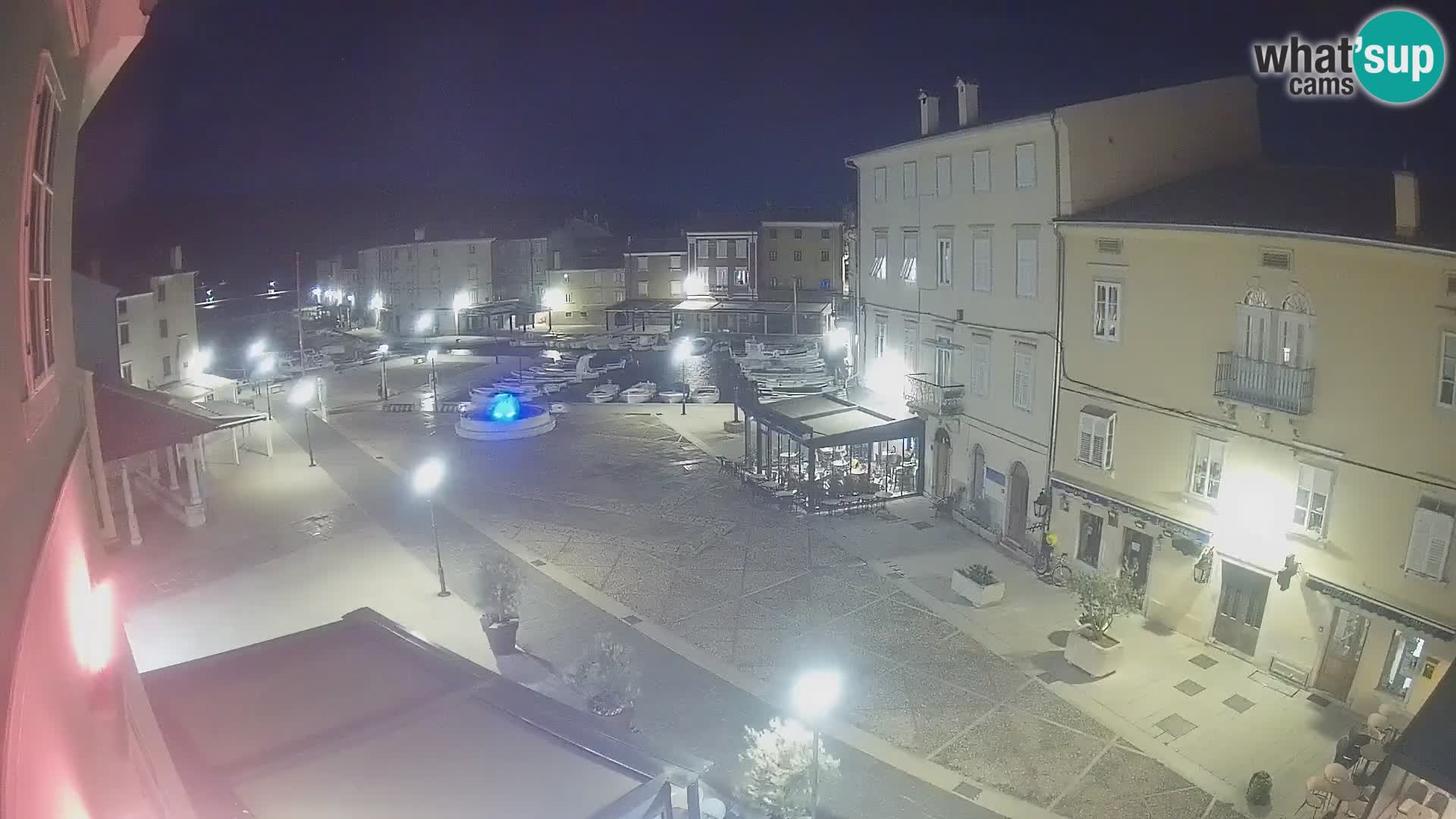 LIVE cam Cres Stadt – Hauptplatz und “mandrač” – Cres Insel – Kroatien