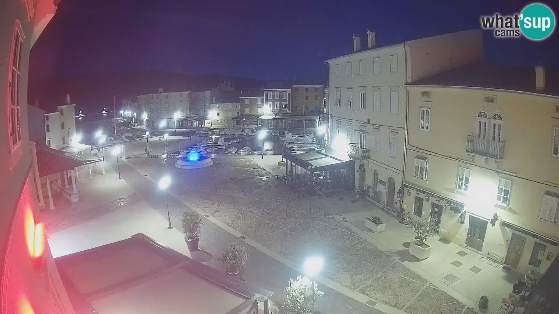 LIVE cam Cres Stadt – Hauptplatz und “mandrač” – Cres Insel – Kroatien