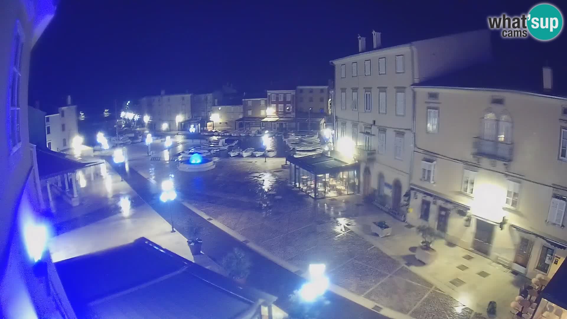 LIVE cam Cres Stadt – Hauptplatz und “mandrač” – Cres Insel – Kroatien