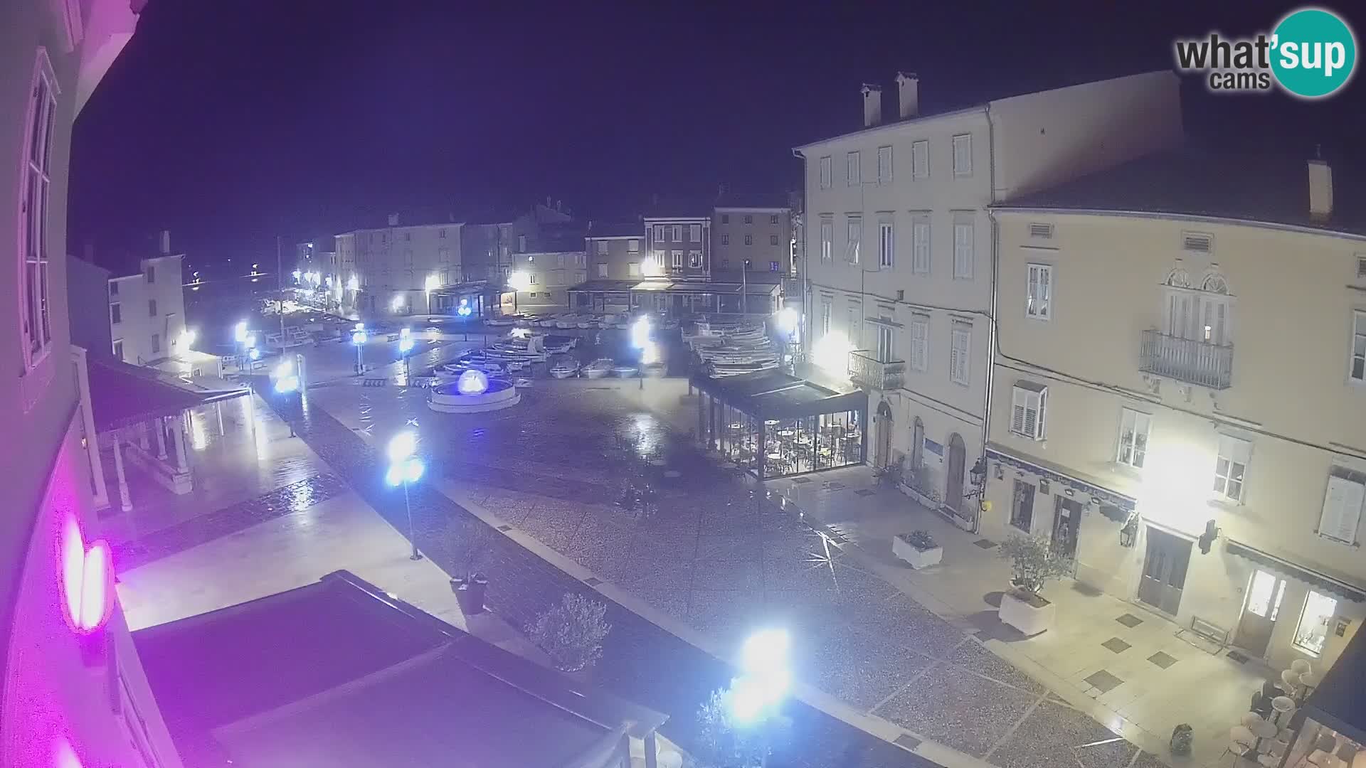 LIVE cam Cres Stadt – Hauptplatz und “mandrač” – Cres Insel – Kroatien