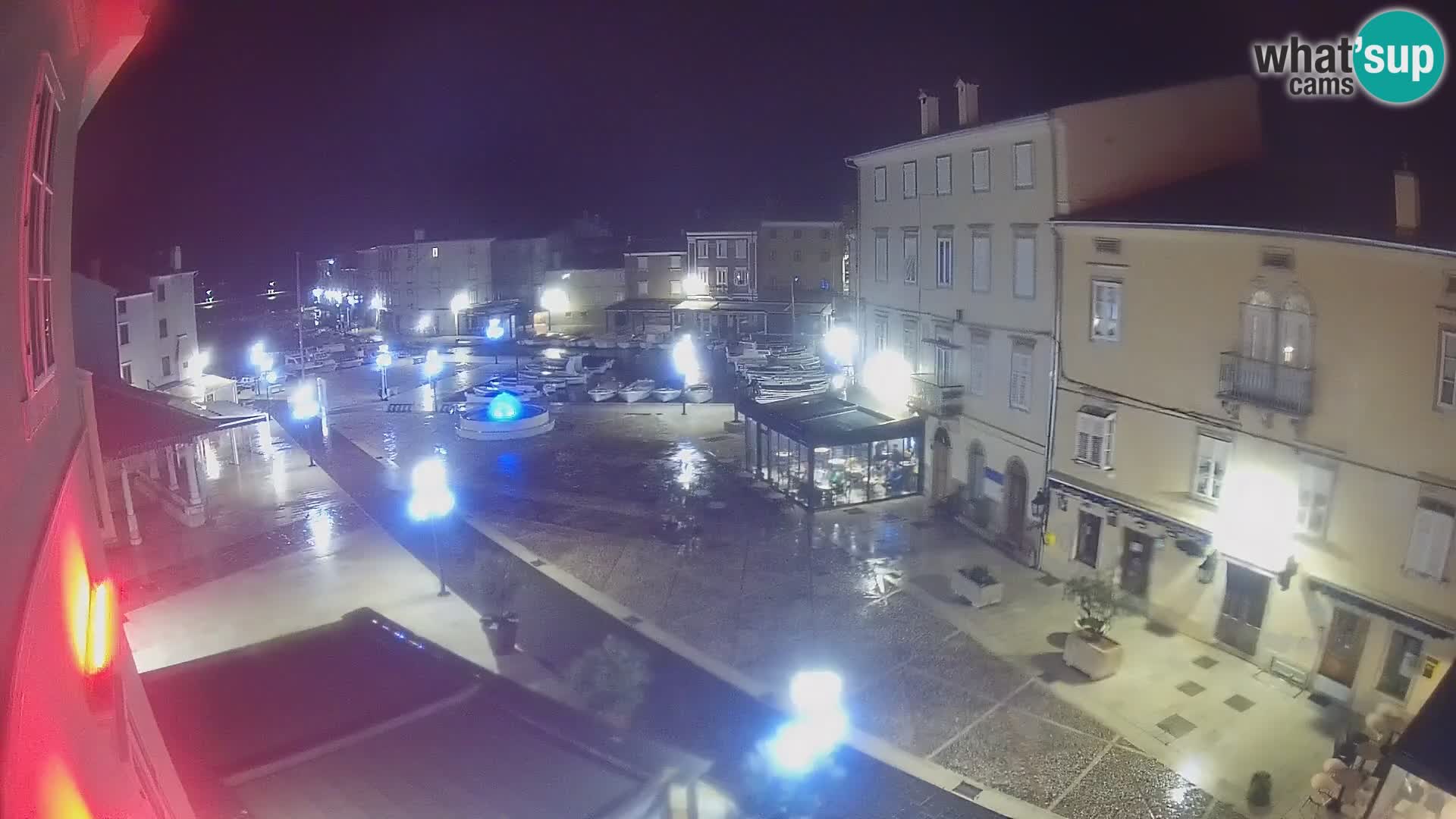 LIVE cam Cres Stadt – Hauptplatz und “mandrač” – Cres Insel – Kroatien