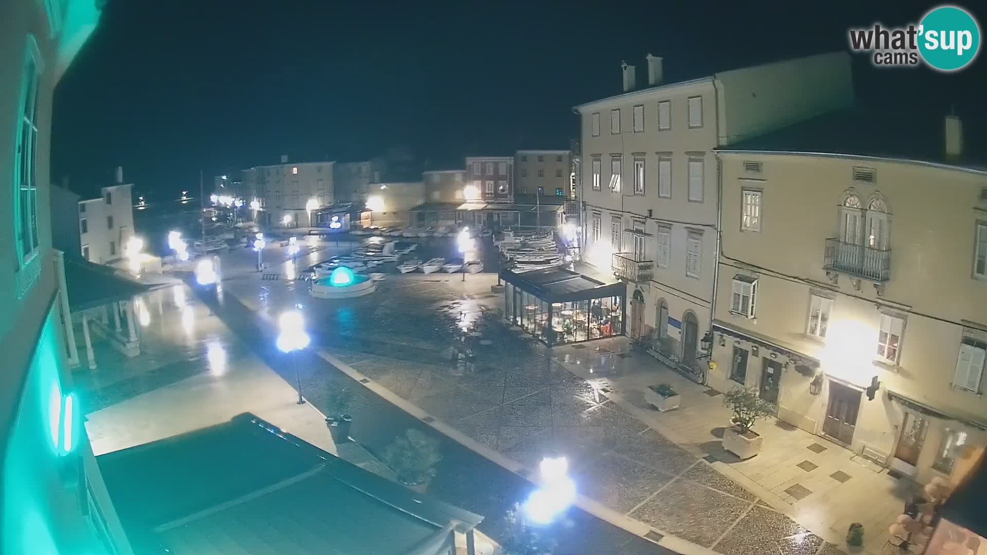 LIVE cam Cres Stadt – Hauptplatz und “mandrač” – Cres Insel – Kroatien