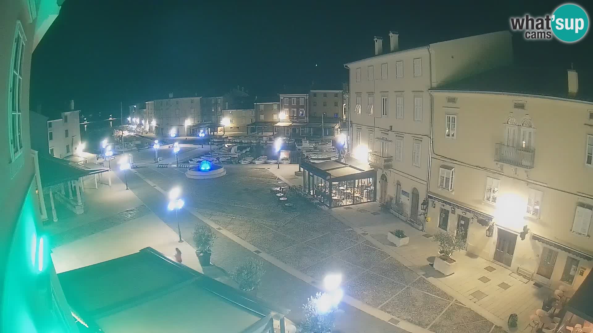 LIVE cam Cres Stadt – Hauptplatz und “mandrač” – Cres Insel – Kroatien