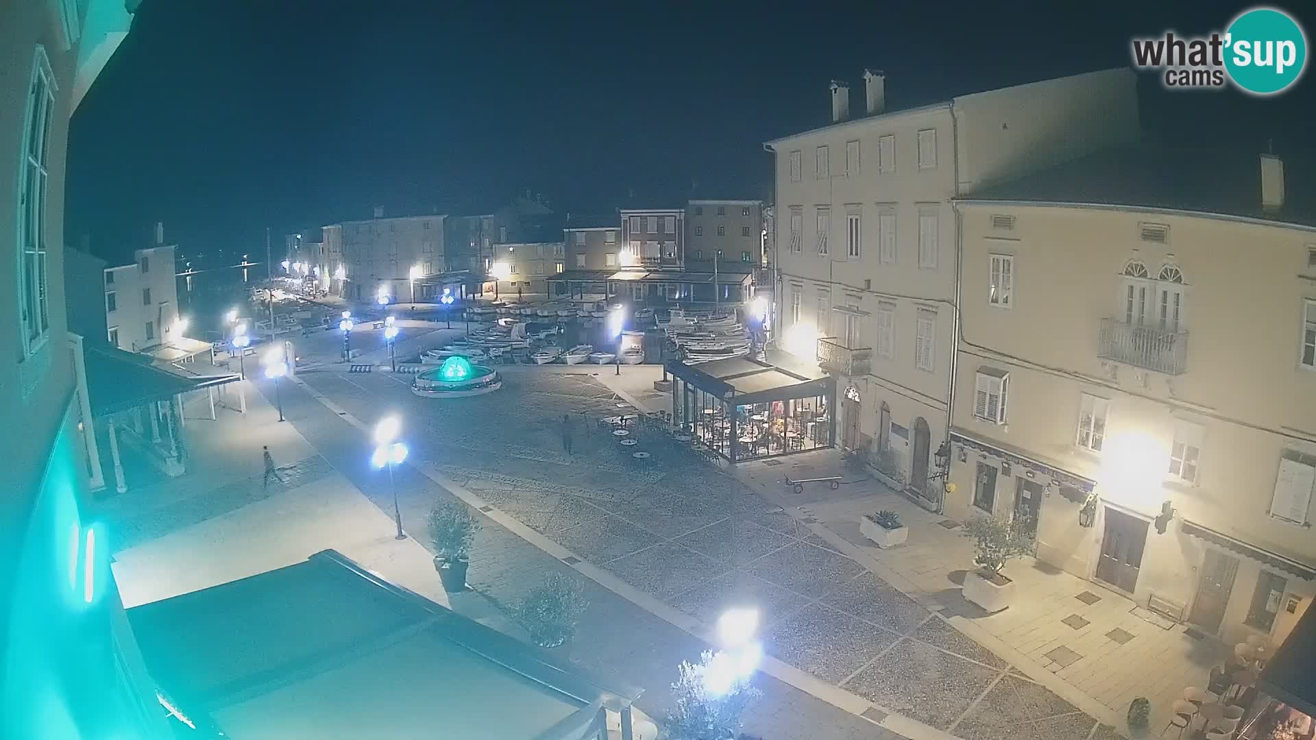 LIVE cam Cres città – piazza principale e “mandrač” – isola di Cherso – Croazia