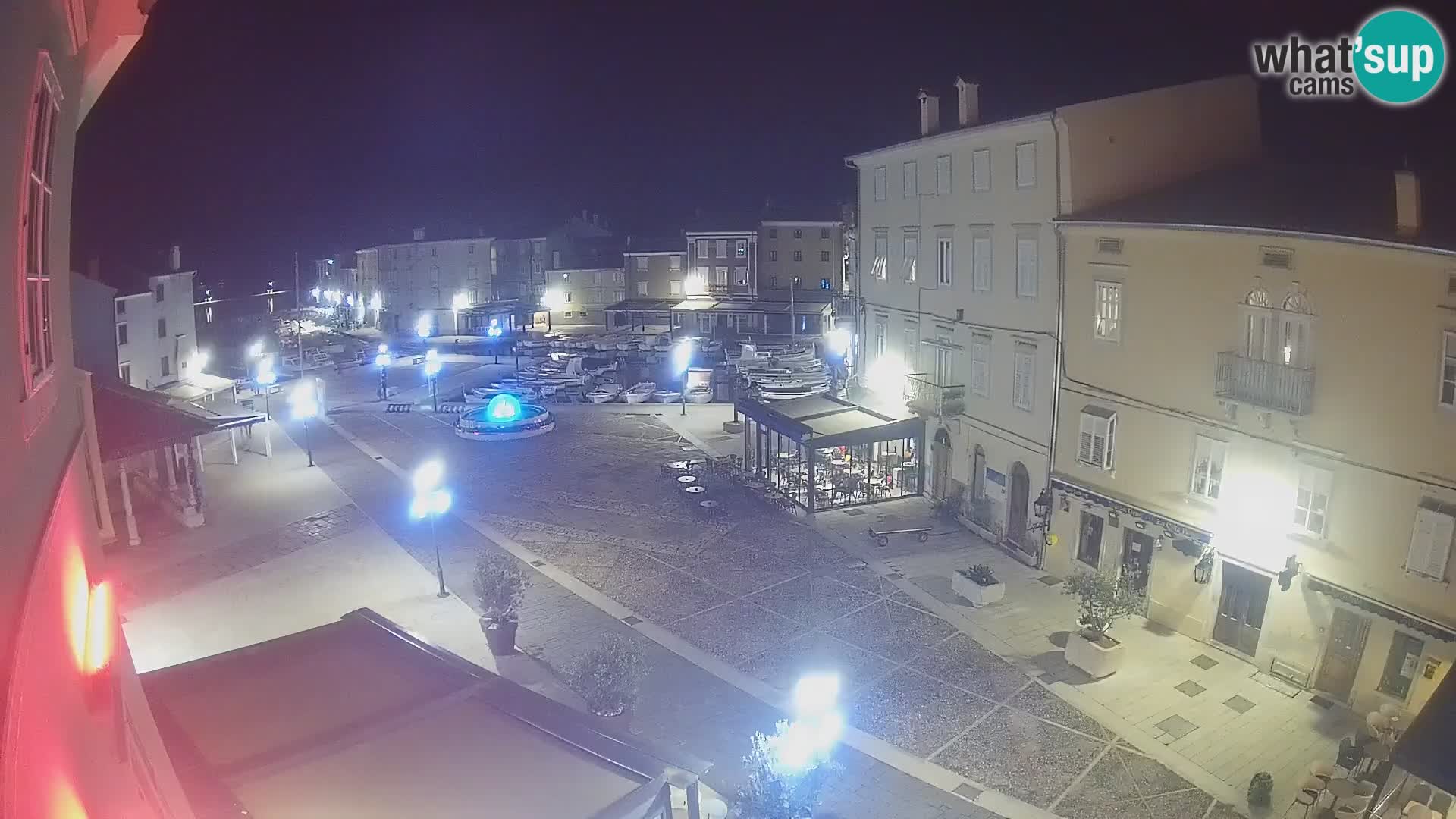 LIVE cam Cres città – piazza principale e “mandrač” – isola di Cherso – Croazia