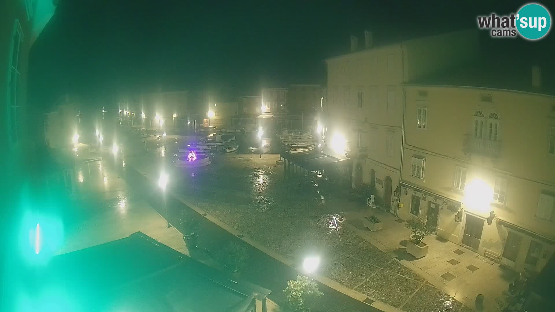 LIVE cam Cres città – piazza principale e “mandrač” – isola di Cherso – Croazia