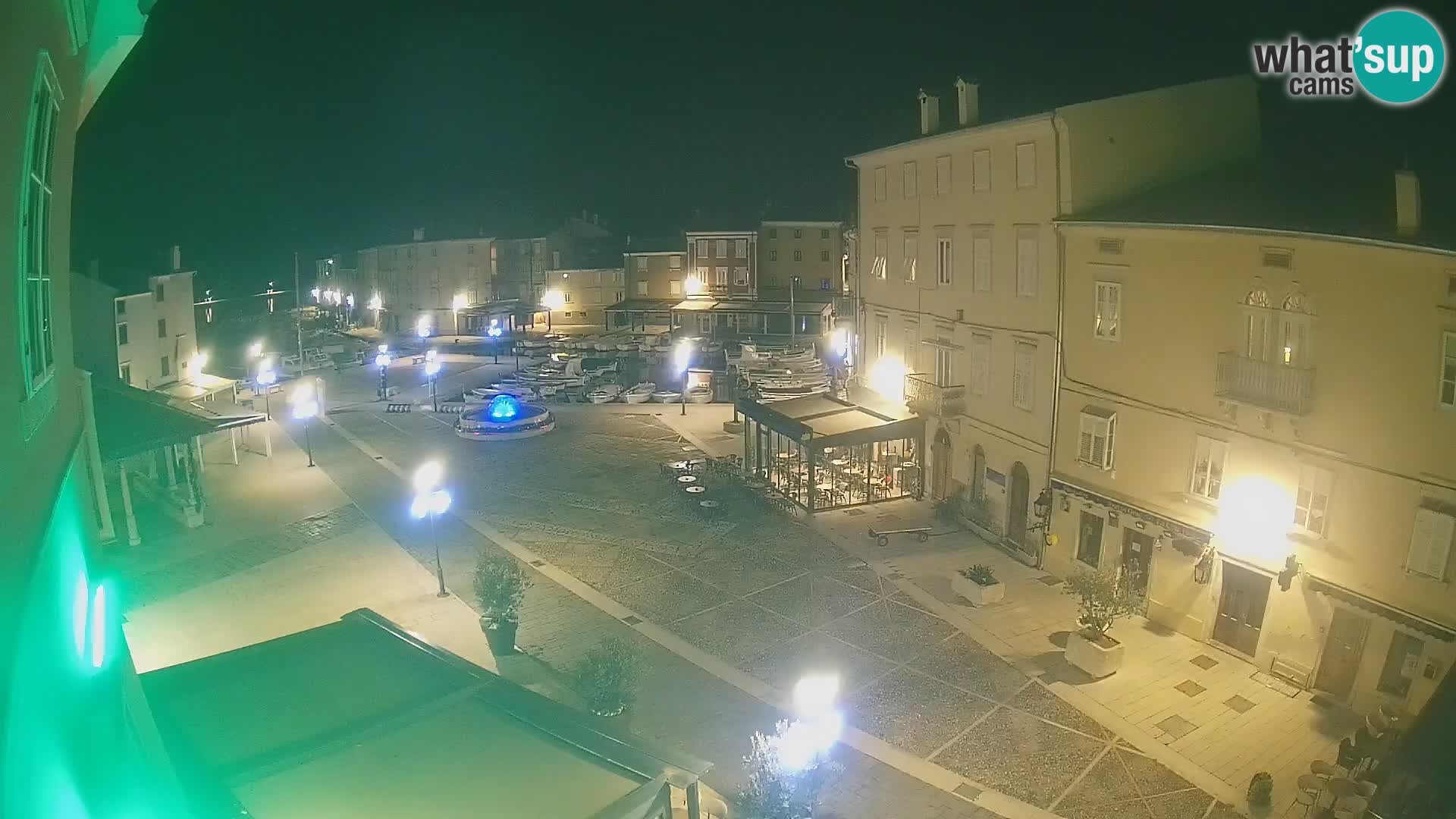 LIVE cam Cres Stadt – Hauptplatz und “mandrač” – Cres Insel – Kroatien