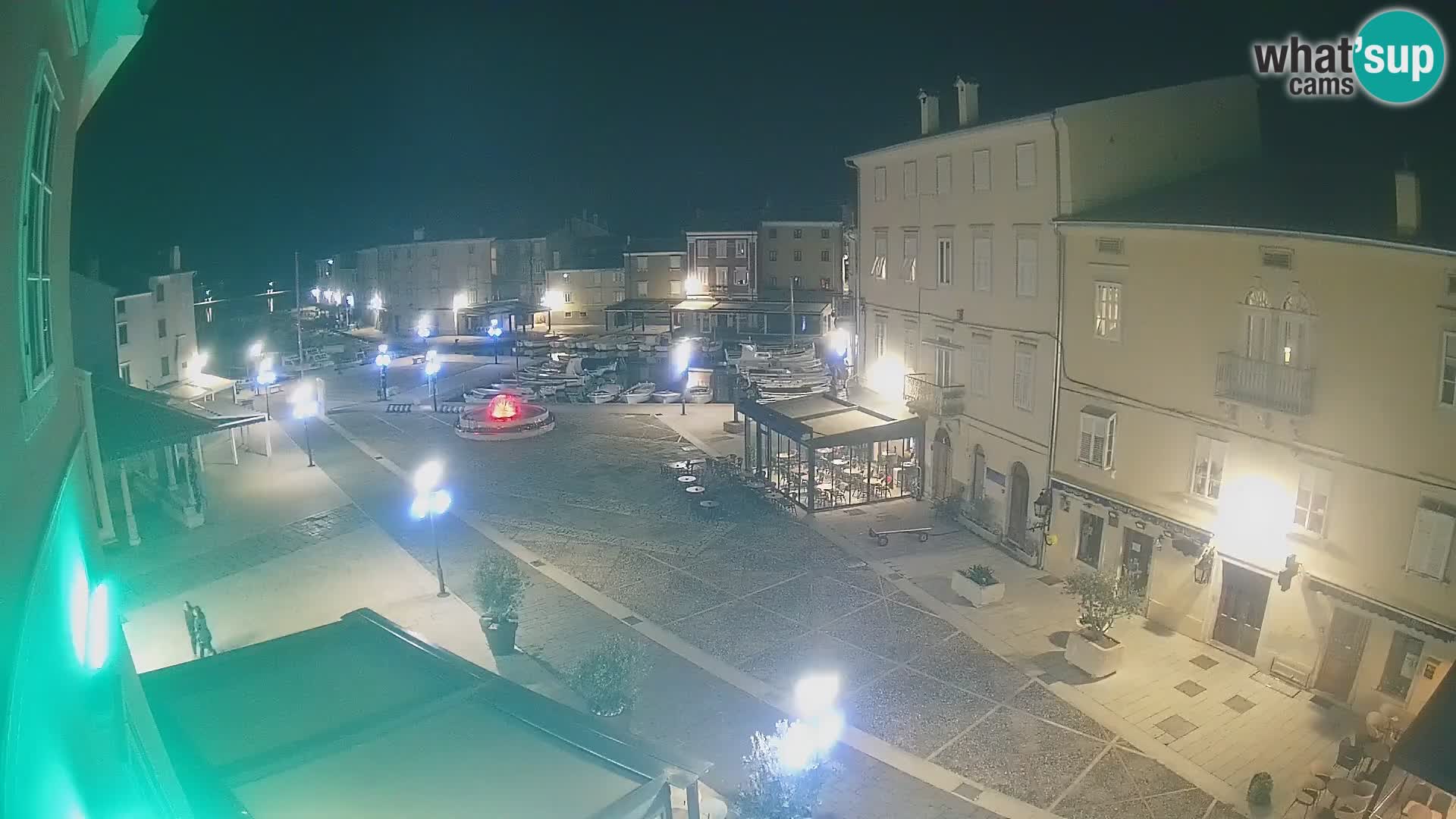 LIVE cam Cres Stadt – Hauptplatz und “mandrač” – Cres Insel – Kroatien